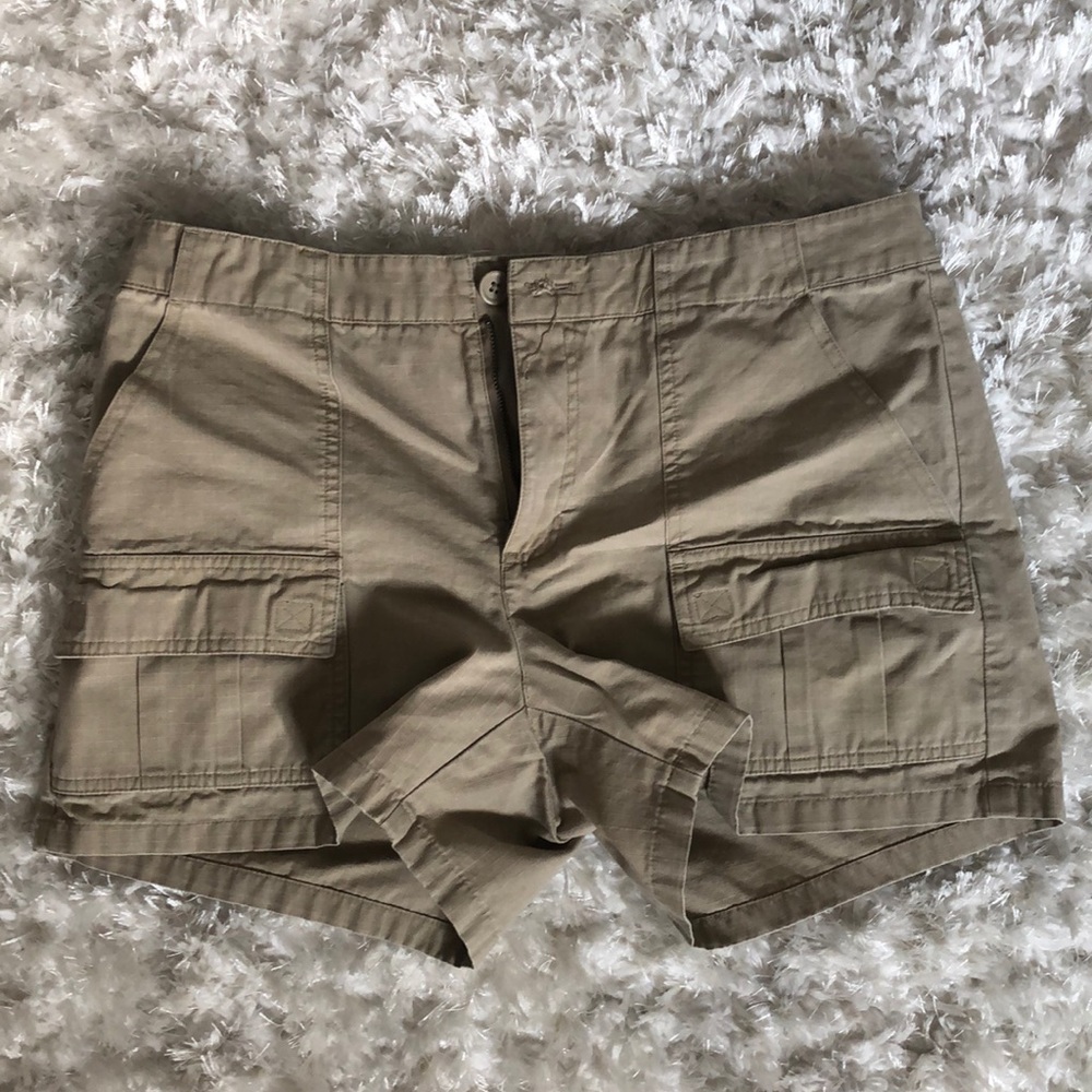 Khaki Gap Shorts